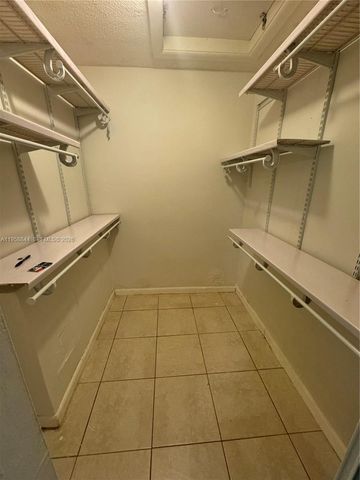 2220 SW 46th Ct 2, Fort Lauderdale, FL 33312