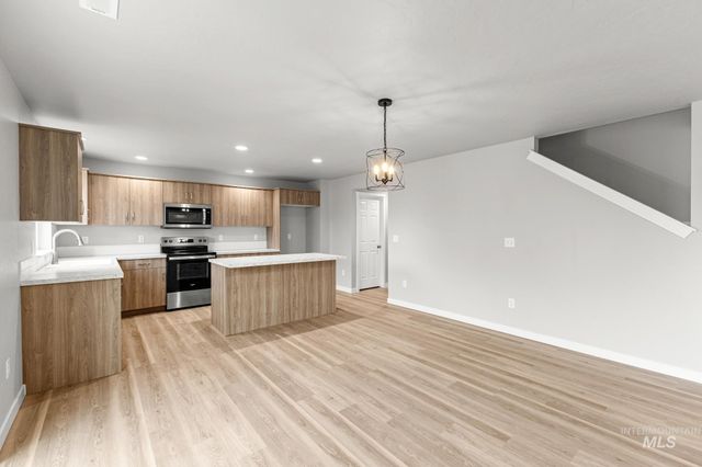 3100 W Animas Creek Dr, Kuna, ID 83634