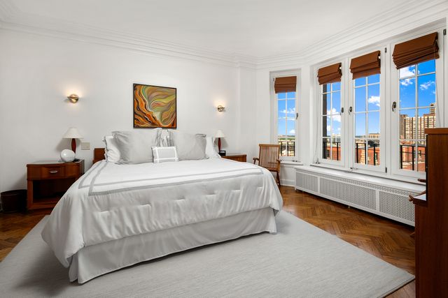421 W Melrose Street 18BC, Chicago, IL 60657