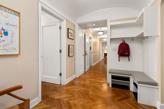 421 W Melrose Street 18BC, Chicago, IL 60657