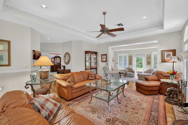 621 HIGH POINT DRIVE, Mount Dora, FL 32757