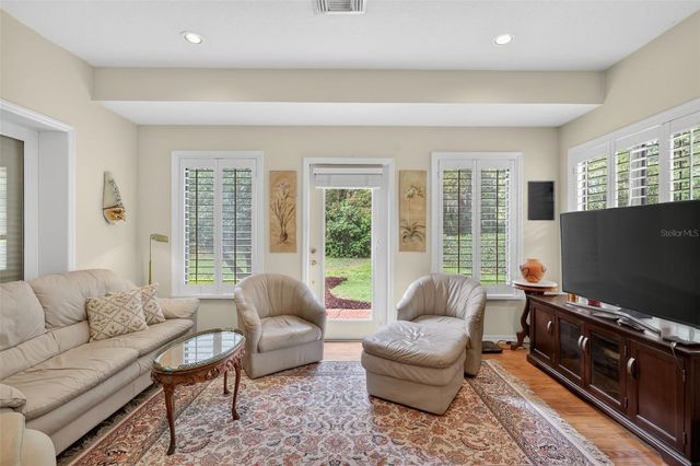 621 HIGH POINT DRIVE, Mount Dora, FL 32757