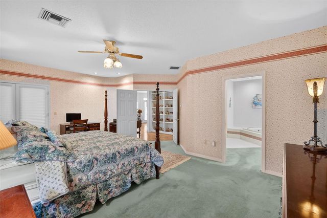 621 HIGH POINT DRIVE, Mount Dora, FL 32757