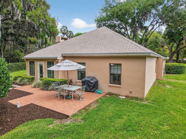 621 HIGH POINT DRIVE, Mount Dora, FL 32757