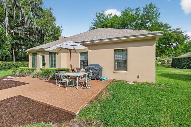 621 HIGH POINT DRIVE, Mount Dora, FL 32757