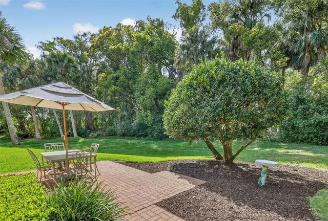 621 HIGH POINT DRIVE, Mount Dora, FL 32757