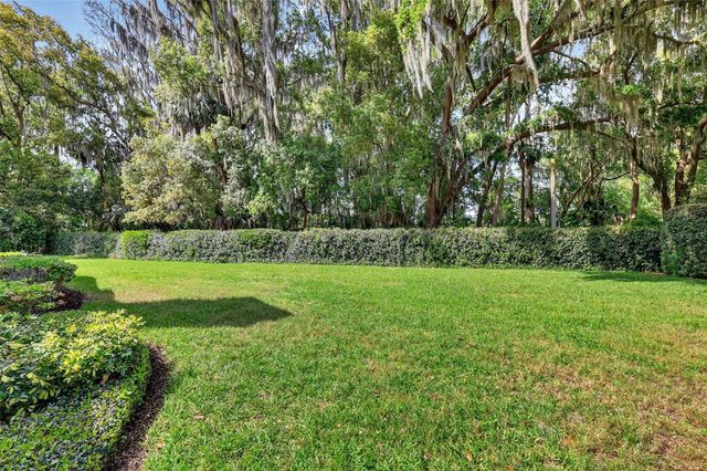 621 HIGH POINT DRIVE, Mount Dora, FL 32757