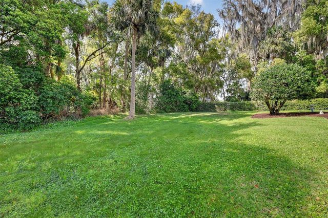 621 HIGH POINT DRIVE, Mount Dora, FL 32757