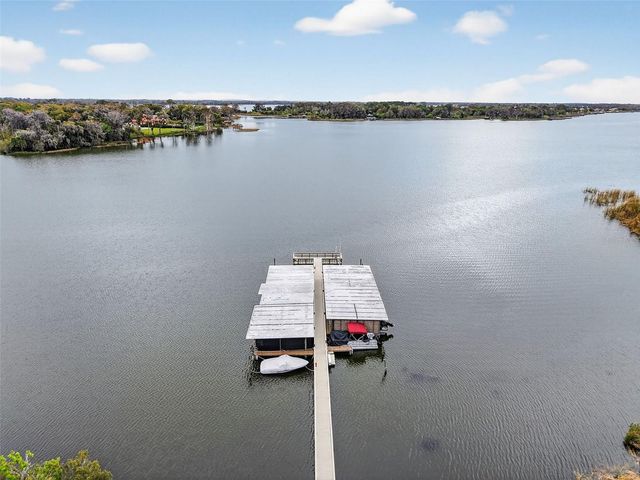 621 HIGH POINT DRIVE, Mount Dora, FL 32757