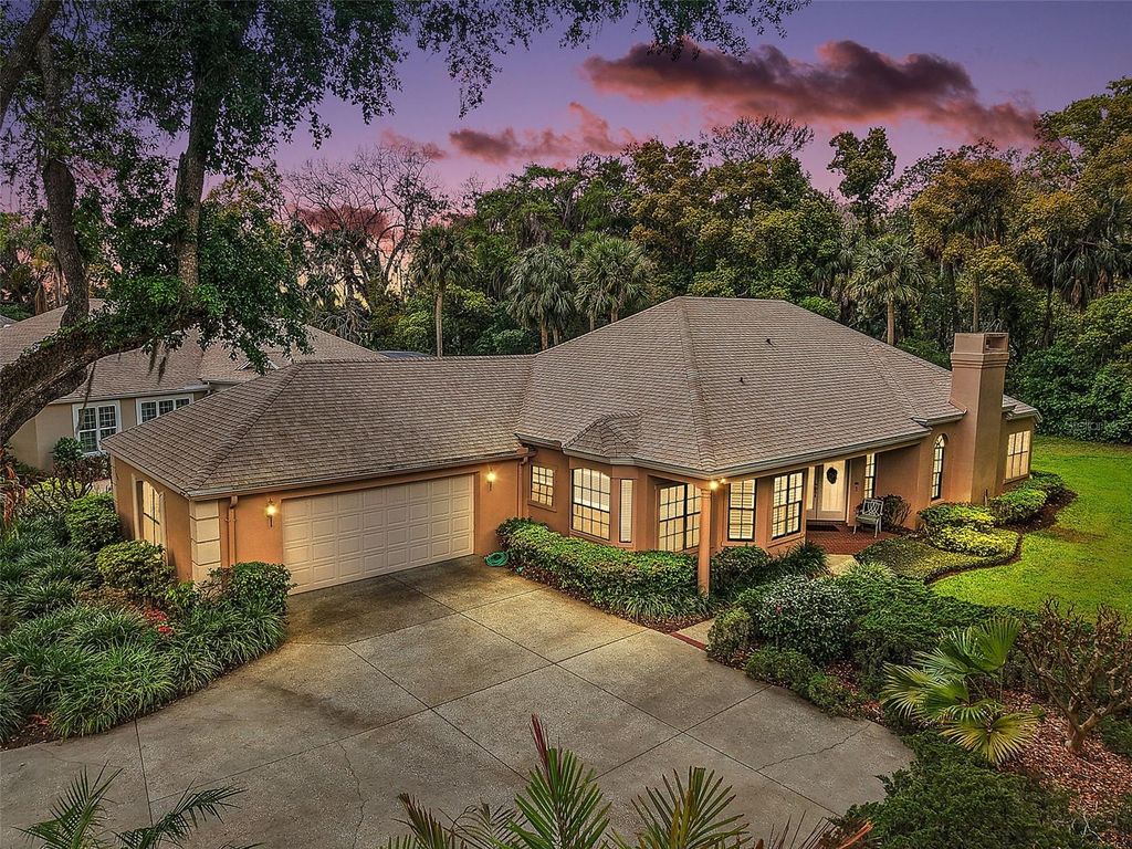 621 HIGH POINT DRIVE, Mount Dora, FL 32757