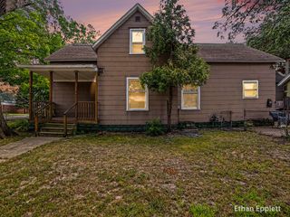 447 W Southern Avenue, Muskegon, MI 49441