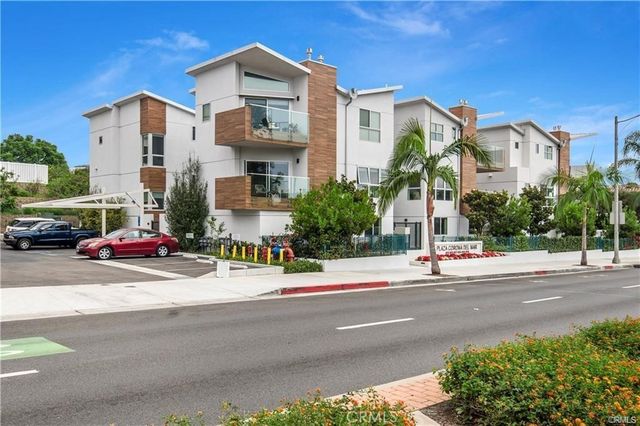 3920 E Coast Highway, Corona Del Mar, CA 92625