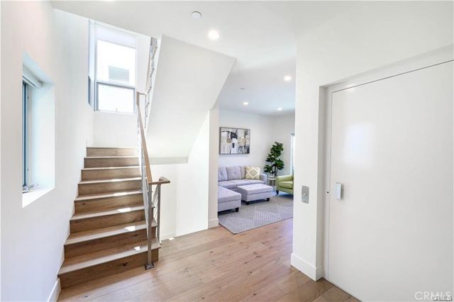 3920 E Coast Highway, Corona Del Mar, CA 92625