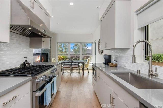 3920 E Coast Highway, Corona Del Mar, CA 92625