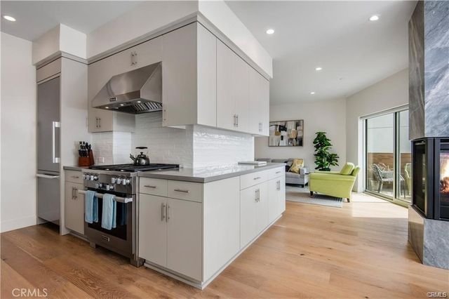 3920 E Coast Highway, Corona Del Mar, CA 92625