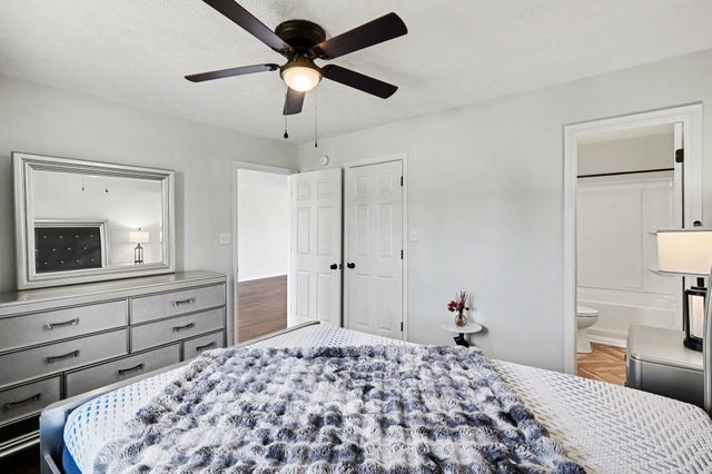 1272 Barbee Ln, Clarksville, TN 37042