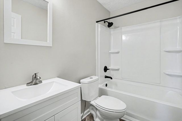 1272 Barbee Ln, Clarksville, TN 37042