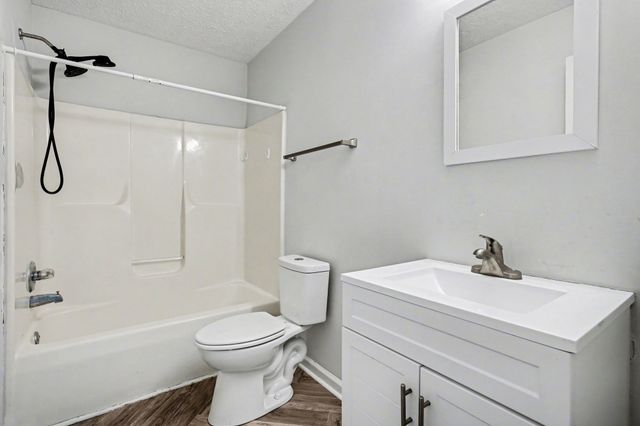 1272 Barbee Ln, Clarksville, TN 37042