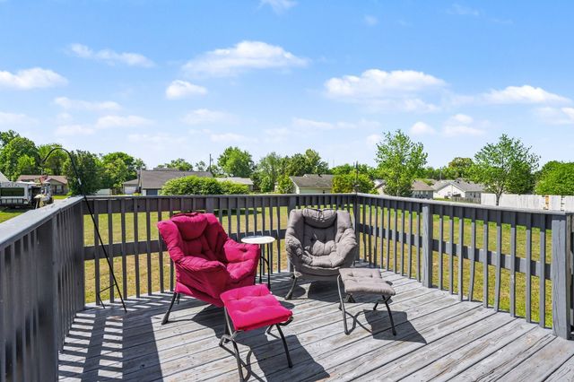 1272 Barbee Ln, Clarksville, TN 37042