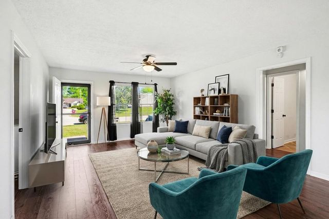 1272 Barbee Ln, Clarksville, TN 37042