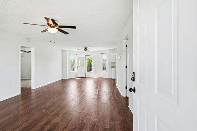 1272 Barbee Ln, Clarksville, TN 37042