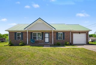 1272 Barbee Ln, Clarksville, TN 37042