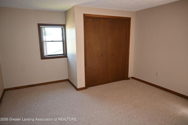 228 Union Street, Grand Ledge, MI 48837