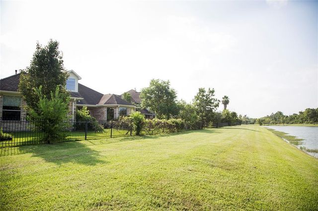 2032 Cork Street, Dickinson, TX 77539
