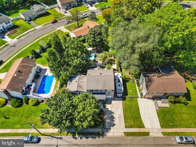 36 MANCHESTER AVE, Marlton, NJ 08053