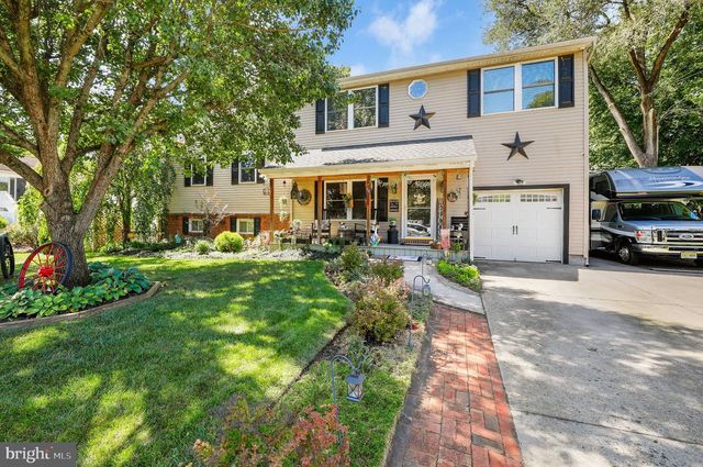 36 MANCHESTER AVE, Marlton, NJ 08053