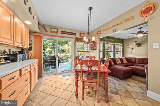 36 MANCHESTER AVE, Marlton, NJ 08053