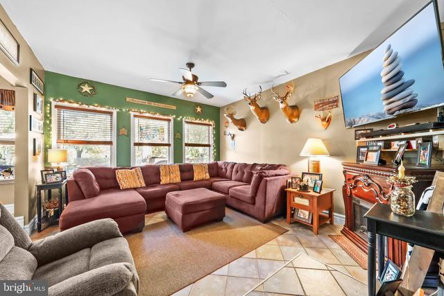 36 MANCHESTER AVE, Marlton, NJ 08053