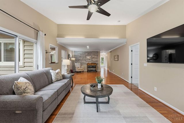 8196 Rivers Edge Circle, Maineville, OH 45039