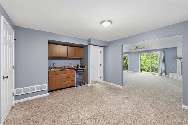 8196 Rivers Edge Circle, Maineville, OH 45039