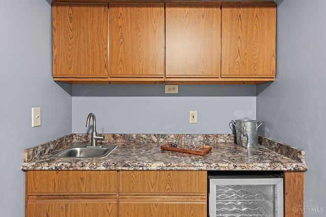 8196 Rivers Edge Circle, Maineville, OH 45039