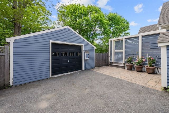 94 William St, Stoneham, MA 02180