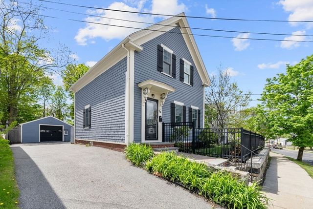 94 William St, Stoneham, MA 02180