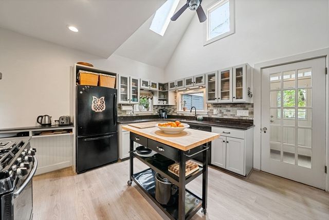 94 William St, Stoneham, MA 02180