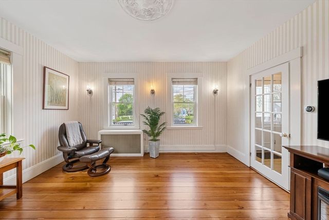 94 William St, Stoneham, MA 02180