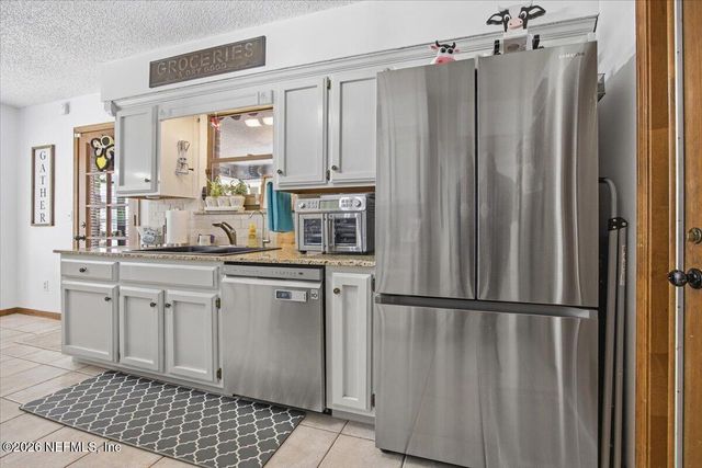 11166 WOODELM Drive E, Jacksonville, FL 32218