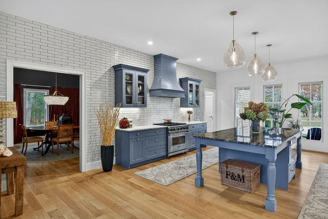 280 Ice Valley Road, Osterville, MA 02655