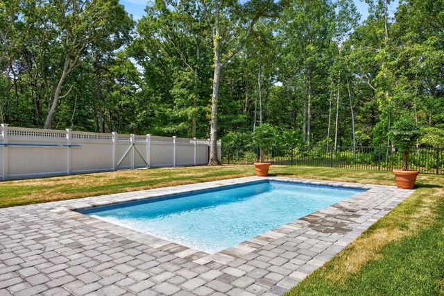 280 Ice Valley Road, Osterville, MA 02655