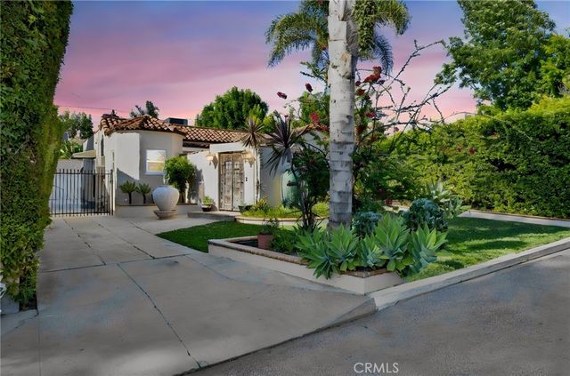 11301 Blix, West Toluca Lake, CA 91602