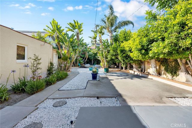 11301 Blix, West Toluca Lake, CA 91602