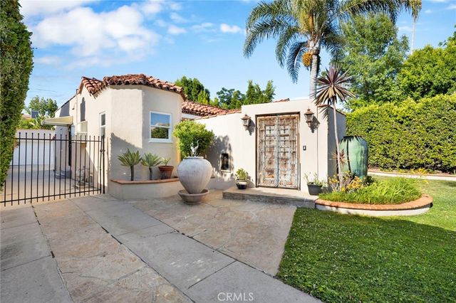 11301 Blix, West Toluca Lake, CA 91602