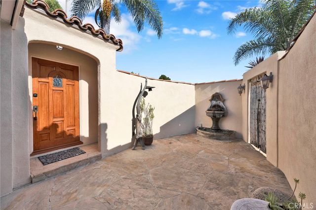 11301 Blix, West Toluca Lake, CA 91602