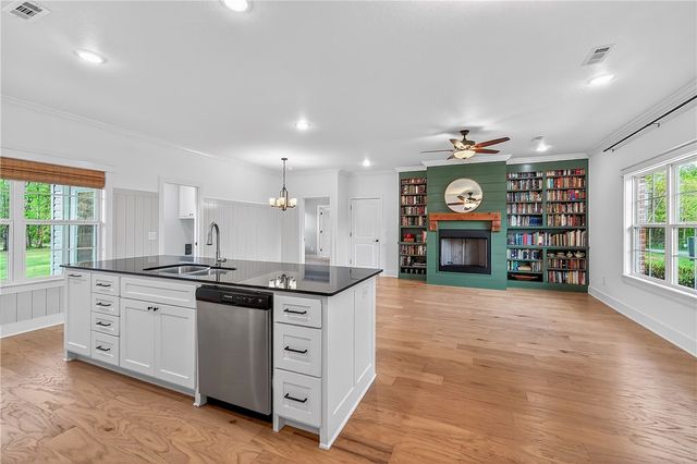 4 Wendike Place, Bella Vista, AR 72715