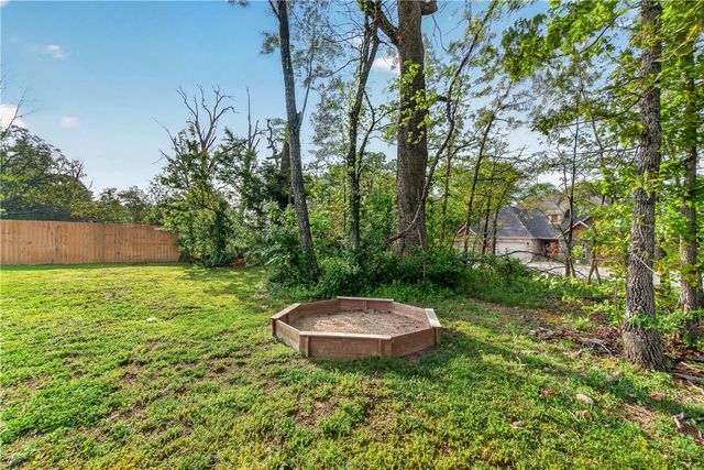 4 Wendike Place, Bella Vista, AR 72715