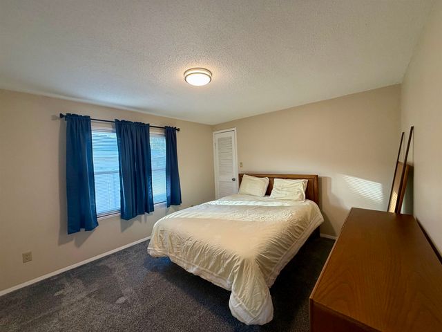 542 Oceanside Dr., Surfside Beach, SC 29575