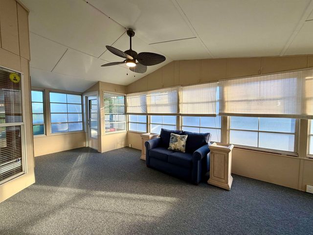 542 Oceanside Dr., Surfside Beach, SC 29575